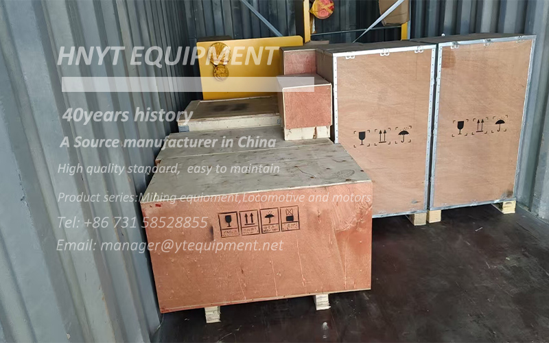 Export of 2.5 ton lithium battery locomotives 3.jpg