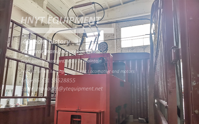 Shipment of 5 ton trolley wire locomotives 2.jpg