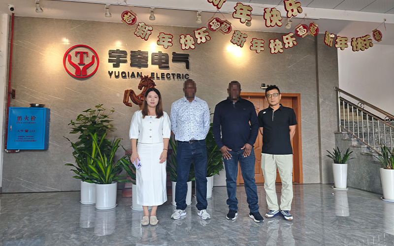 coal mine client visit mining locomotive factory 5.jpg