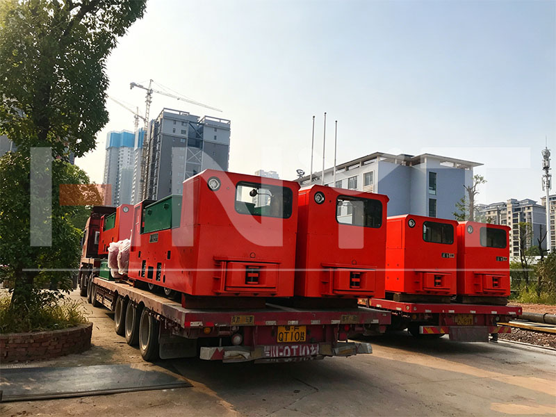 HNYT EQUIPMENT Ships A Batch of 8-ton explosion-proof battery mining locomotives to Coal Mine(图2) 8 ton mining battery locomotives shipment.jpg