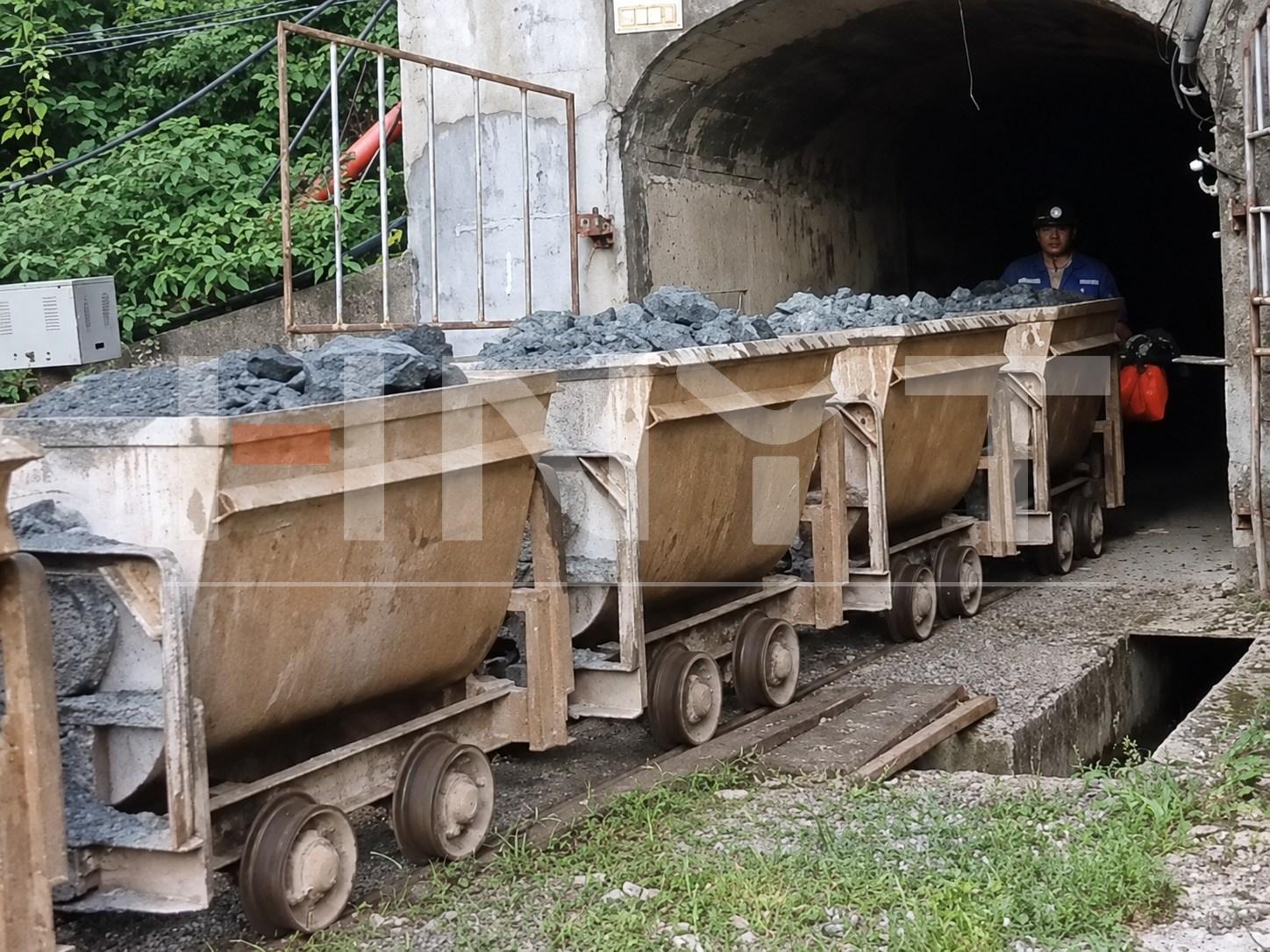 loaded-tipping-mine-wagons-tunnel-exit.jpg loaded-tipping-mine-wagons-tunnel-exit.jpg