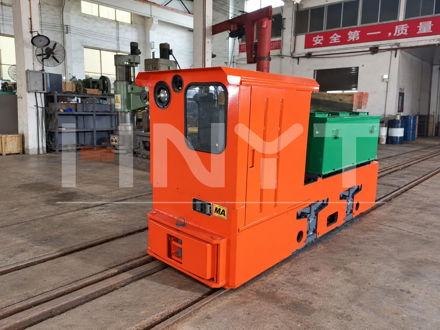cty5-battery-locomotive-workshop.jpg cty5-battery-locomotive-workshop.jpg